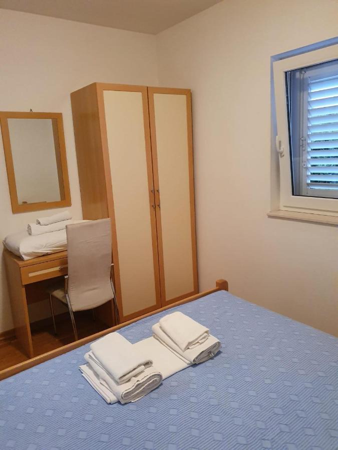 Aparthotel Marina Gromela Mirca  Bagian luar foto
