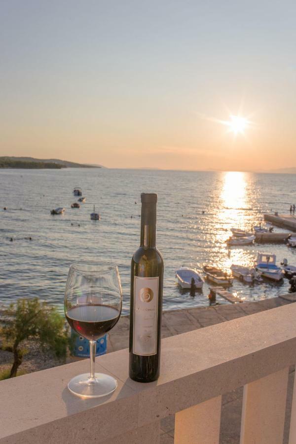 Aparthotel Marina Gromela Mirca  Bagian luar foto